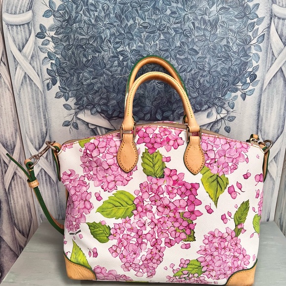Dooney and Bourke Gorgeous Convertible Bag With Lavender Hydrangea Flowers - Picture 6 of 14